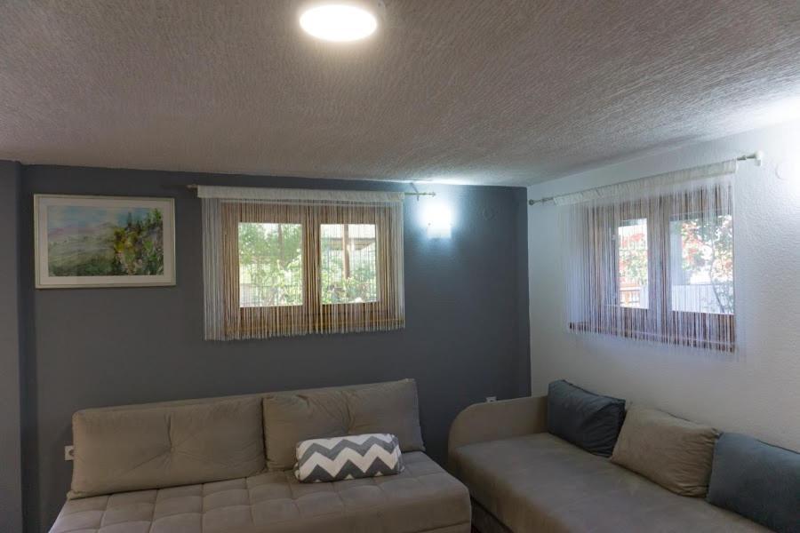 Apartments Ena Требинье Экстерьер фото