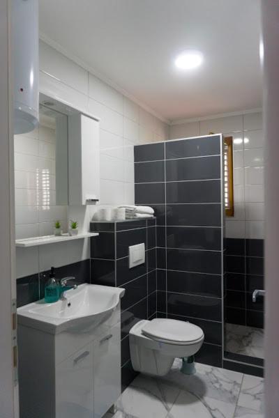 Apartments Ena Требинье Экстерьер фото