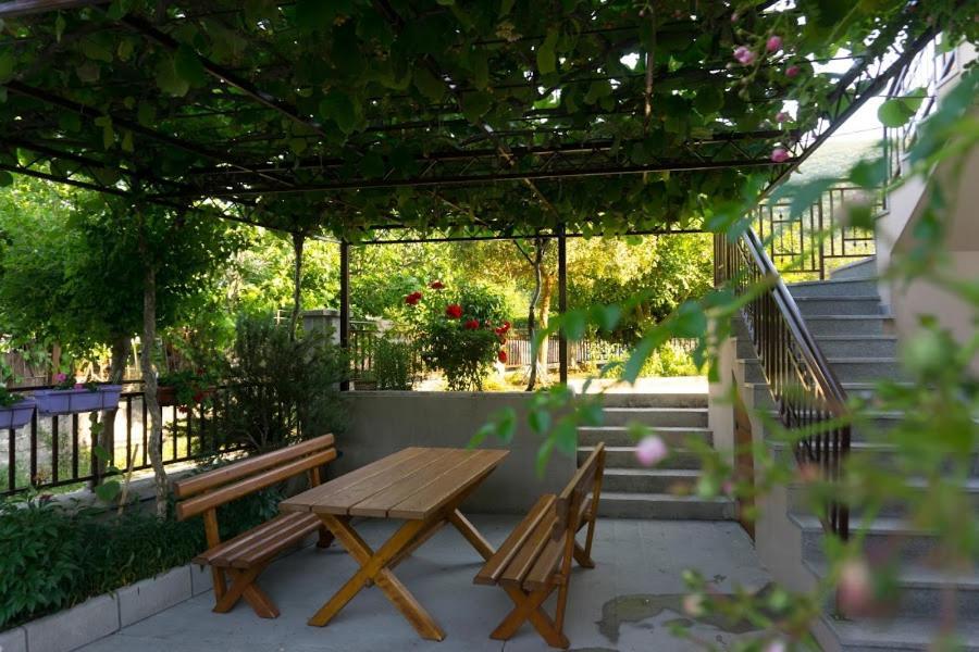 Apartments Ena Требинье Экстерьер фото
